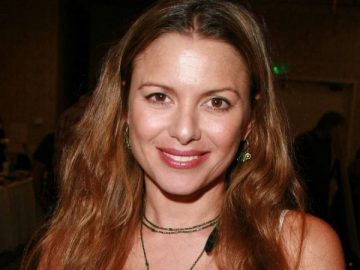 Kari Wuhrer Net Worth: Income, Career, Cars, Assets, Personal Life, and other information