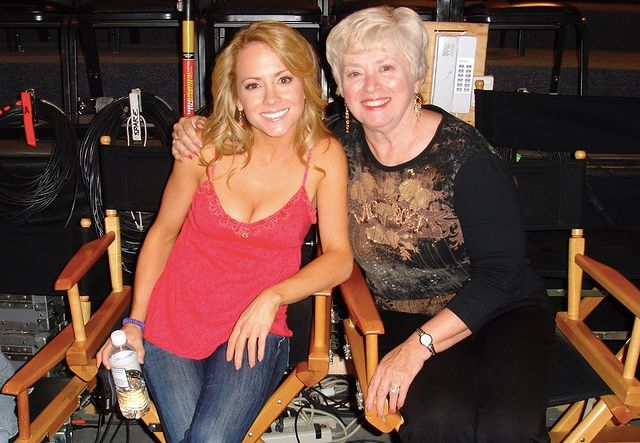 Kelly Stables with her mom