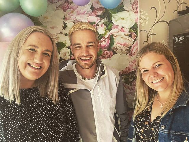  Liam Payne with his family