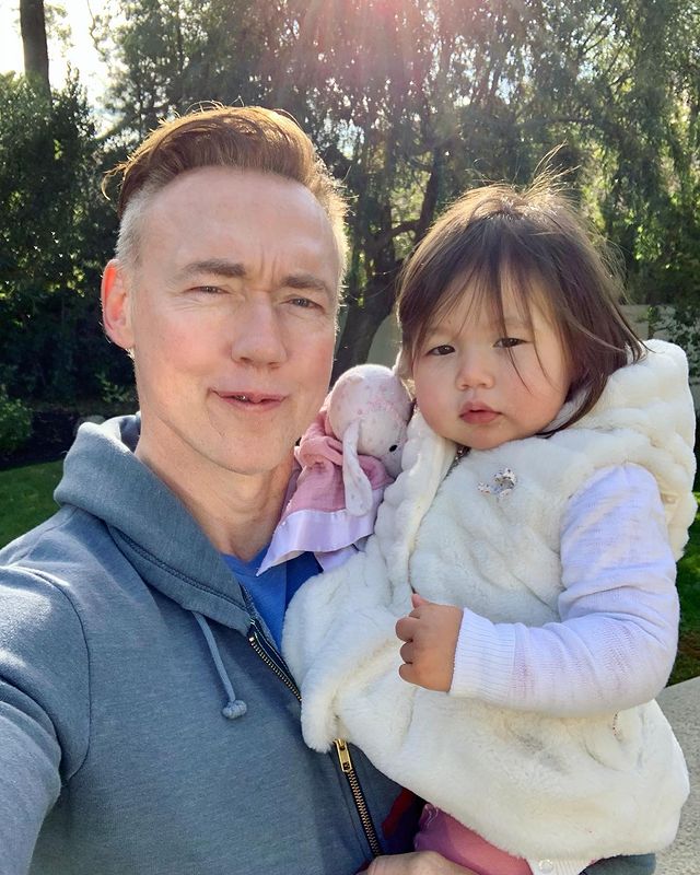 Kevin Durand with his daughter 