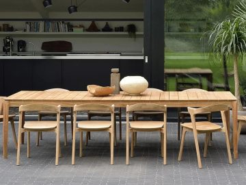 The Benefits of Choosing a Cedar Table for Your Outdoor Space